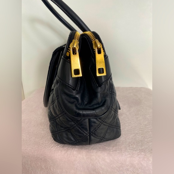 !!SOLD!! MARC JACOBS LEATHER SHOULDER BAG - Picture 3 of 9